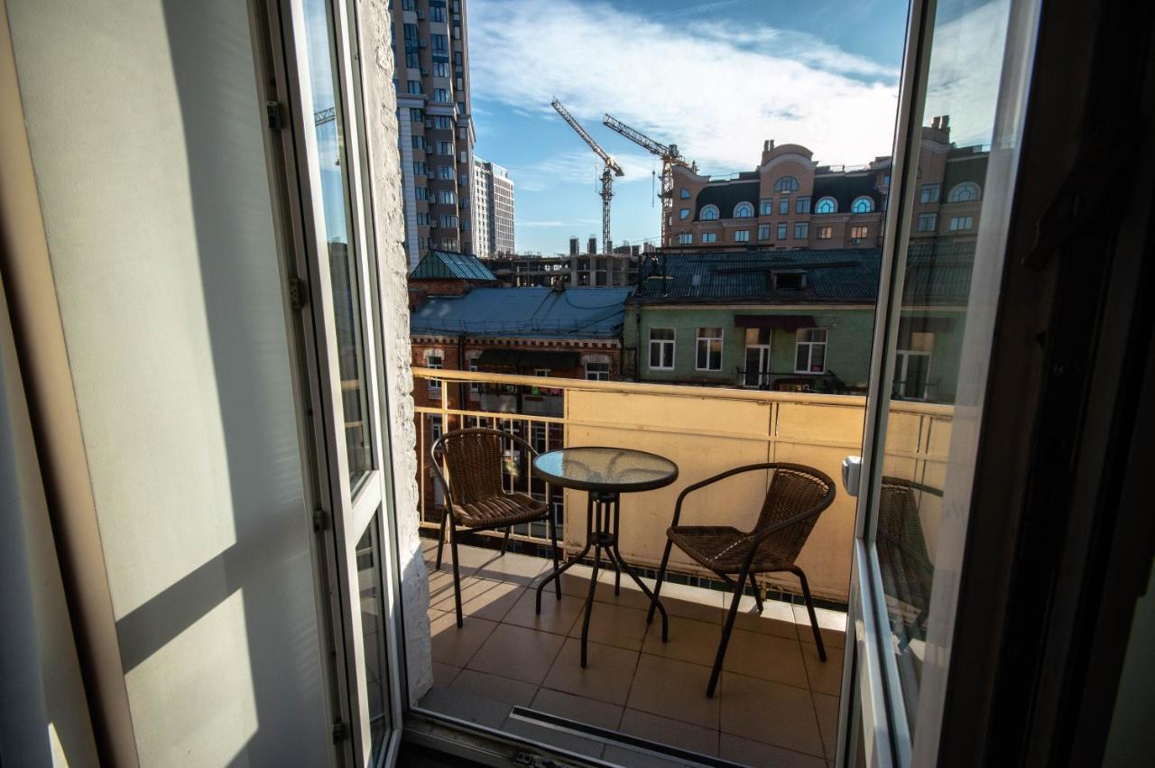 Kyiv Rouge Apartment Bagian luar foto