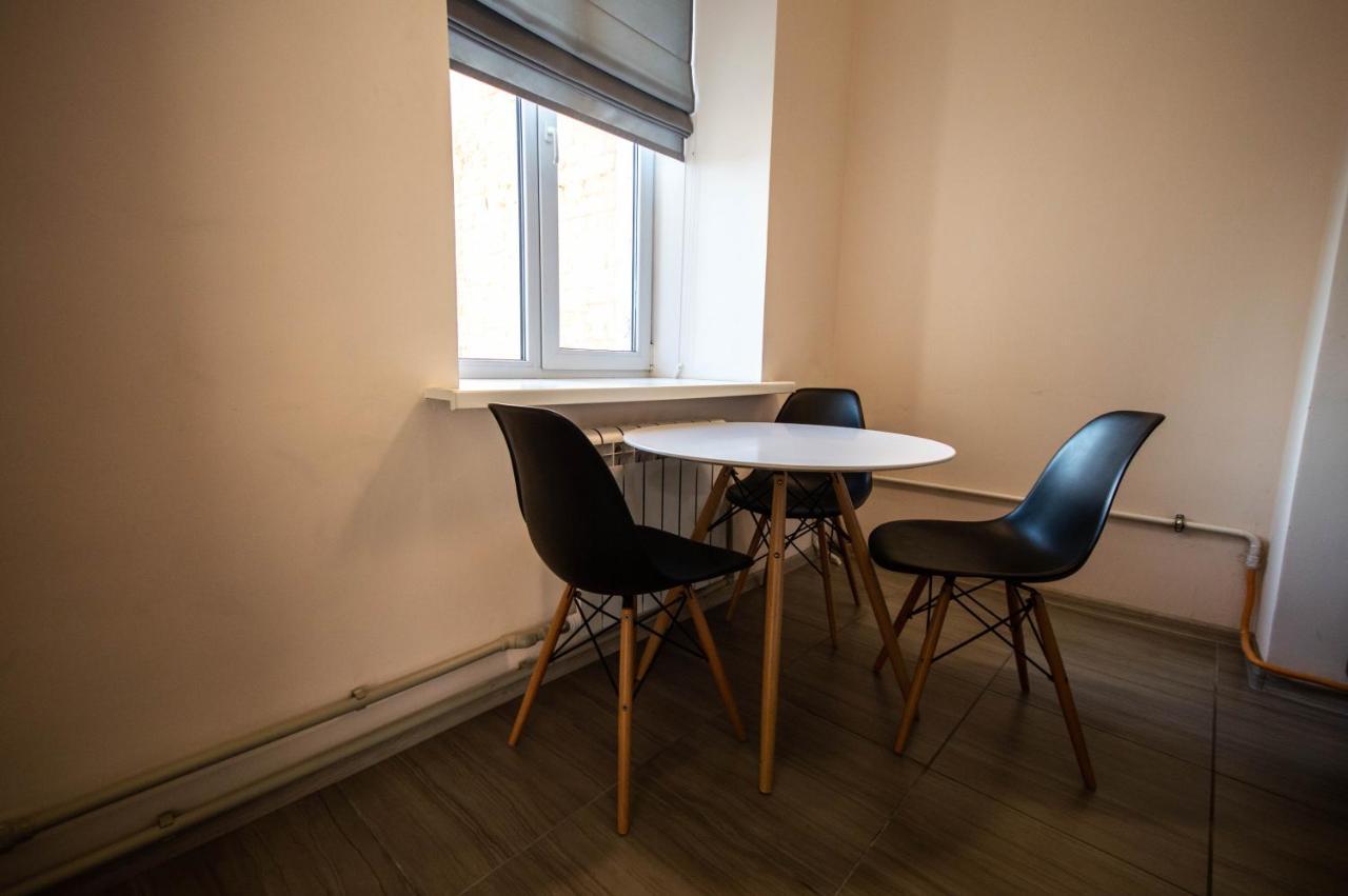 Kyiv Rouge Apartment Bagian luar foto